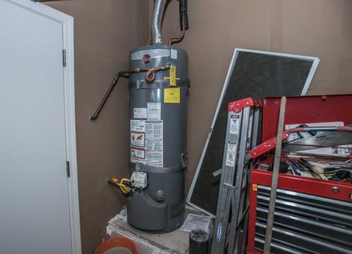 9950 Kennet Way, Elk Grove CA  95757-5118 exterior