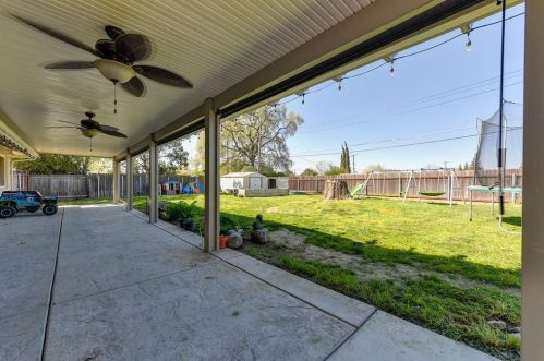 4010 Cortright Way, North Highlands, CA 95660-3407