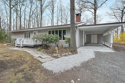 37 Emperor Ln, Montgomery NY  12549-1919 exterior