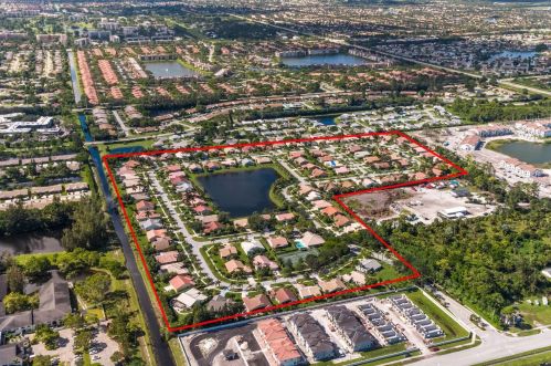 5657 Aspen Ridge Cir, Delray Beach FL  33484-2585 exterior
