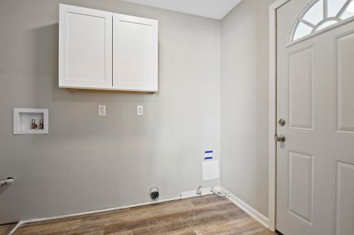 3725 63, Milwaukee WI 53220-1957 exterior