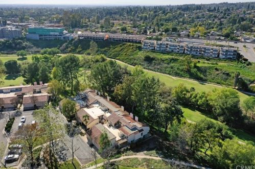 402 Westchester Pl, Fullerton CA  92835-2705 exterior