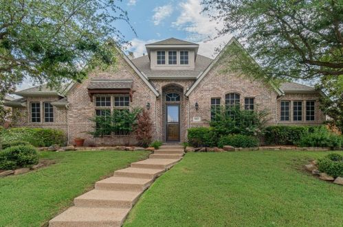502 Wildwood Dr, Plano, TX 75094-5331