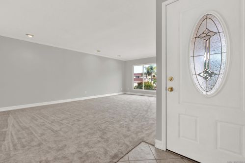 5949 Bounty St, San Diego CA  92120-2920 exterior