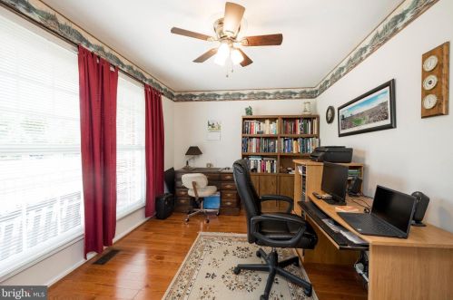 1246 Jarvis Ln, Lansdale PA 19446-6515 exterior