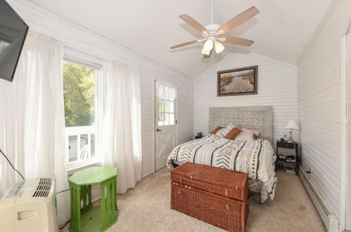 801 Main St, West Bend WI  53090-9800 exterior