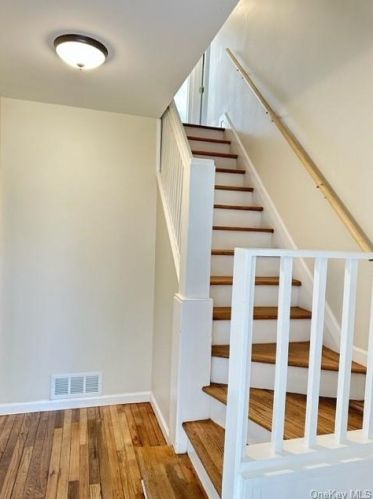 20 Academy Ave, Sparrowbush, NY 12780-5529