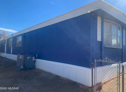 7397 Walter Dr, Tucson, AZ 85743-9529