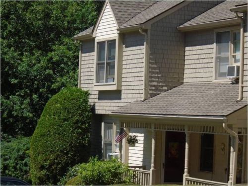 131 Fairway Dr, Coventry, RI 02816-5779
