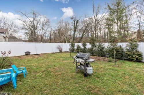 16 Rainier Rd, Fanwood NJ  07023-1416 exterior