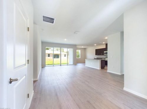 1414 6 Ave, Cape Coral FL  33909-0013 exterior