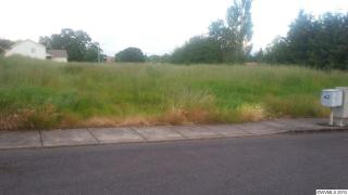 284 Church St, Dallas, OR 97338-1402