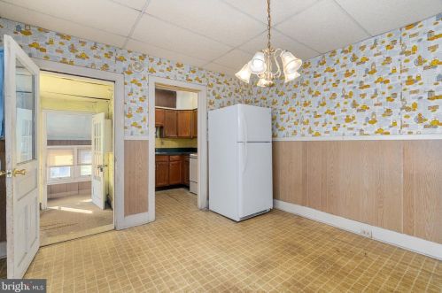 1210 Philadelphia Ave, Gilbertsville PA  19525-9573 exterior