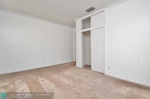 2131 52nd Ave, Hollywood FL  33021-3308 exterior