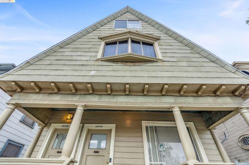 1042 Foothill Blvd, Oakland CA  94606-3016 exterior