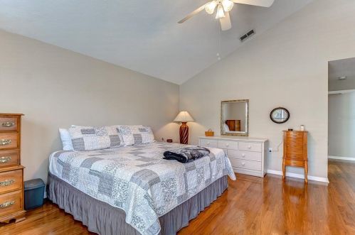 18912 Place Marquette, Lutz FL  33558-5312 exterior