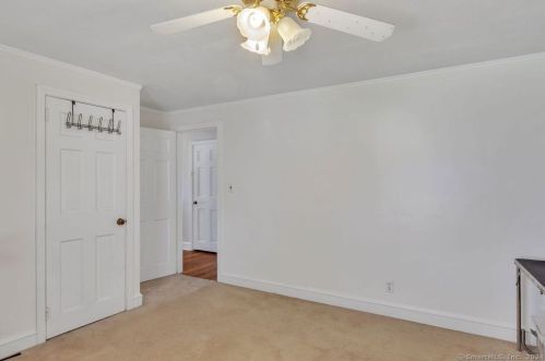 124 Ansonia St, Hartford CT  06106-4002 exterior