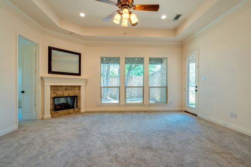 4004 Rothschild Dr, Lewisville TX  75022-5339 exterior