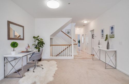 1063 Schwerin St, Daly City CA  94014-1622 exterior