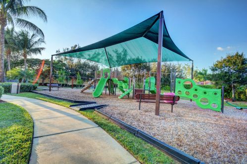 15548 Glencrest Ave, Delray Beach FL  33446-9576 exterior