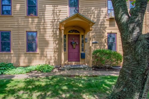 47 Huntington Rd, Stratford, CT 06614-4007