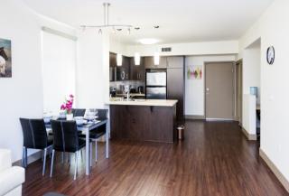 6735 Hollywood Blvd, Los Angeles CA  90028-4604 exterior