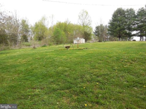 313 Cave Spring Ln, Edinburg VA  22824-3407 exterior