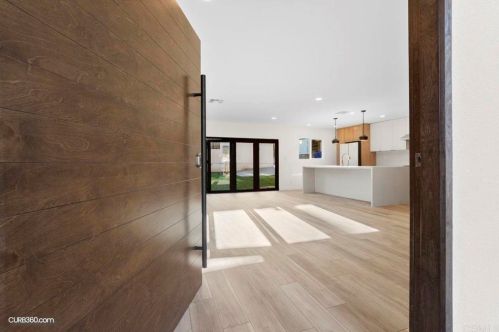 3511 Oliphant St, San Diego CA  92106-1729 exterior