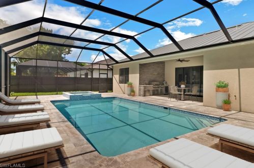 9040 Carolina St, Bonita Springs, FL 34135-3530