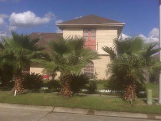 3220 Lake Trail Dr, Metairie, LA 70003-3433