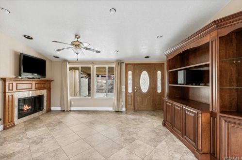 818 South St, Anaheim CA  92805-4415 exterior