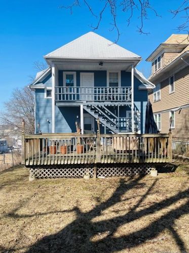 197 Orland St, Bridgeport CT  06605-2215 exterior