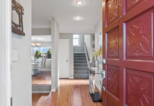 592 Utica Ct, Sunnyvale, CA 94087-2448