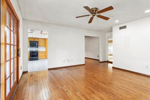 621 Chestnut Ave, Orange CA 92867-3743 exterior