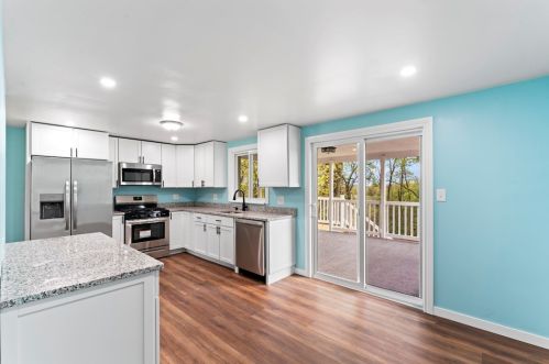 132 Firwood Dr, Bridgeville PA  15017-1204 exterior