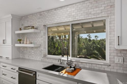2160 13th St, Encinitas CA  92024-6801 exterior