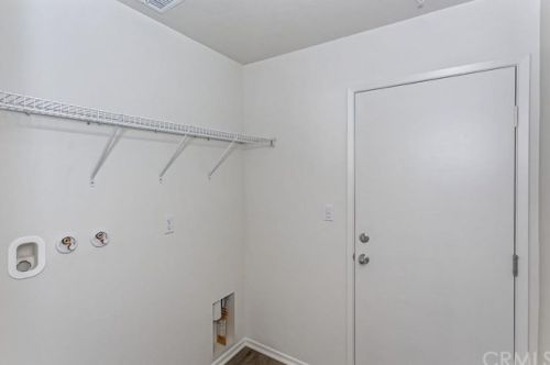 670 Bowen Rd, Perris CA  92570-3400 exterior