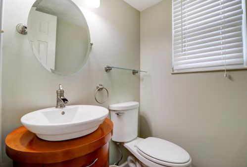 2434 Northbranch Rd, Darbydale OH  43123-1631 exterior