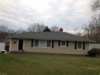 2600 Fernwood Dr, Greensboro, NC 27408-6106