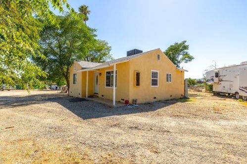 22909 Aloha Rd, Perris CA  92570-9693 exterior