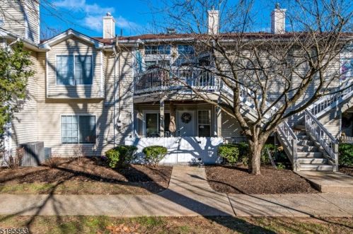 78 Sage Ct, Bedminster, NJ 07921-1412