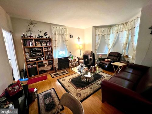 70 Chestnut Ave, Camden NJ  08109-2505 exterior