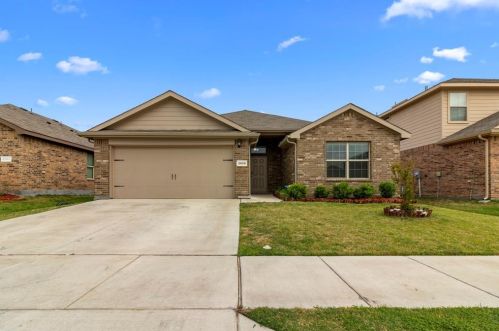 2620 Clarks Mill Ln, Fort Worth TX  76123-2620 exterior