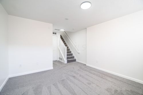 332 Oxford Oak Dr, Blacklick OH  43004-8481 exterior