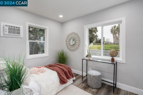 420 8th St, West Pittsburg CA  94565-2632 exterior