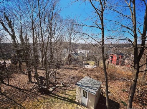 73 Spruce St, Norwich CT  06351-2328 exterior
