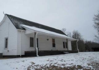 40 Davis Grove Rd, Bradford, TN 38316-7635