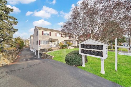 14 Ferris Ave, Norwalk CT  06854-1539 exterior