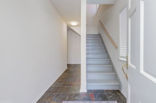 212 41st St, Manhattan Beach CA  90266-3141 exterior