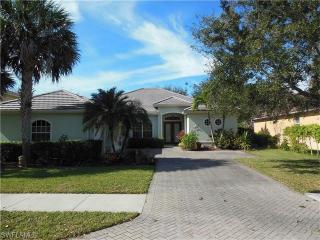 8488 Laurel Lakes Blvd, Naples, FL 34119-9794